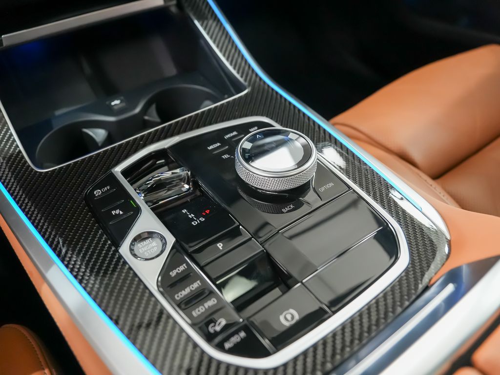 2026 BMW X5 M60i - Photo 32