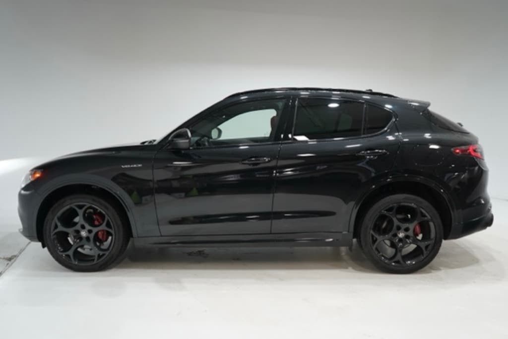 Used 2024 Alfa Romeo Stelvio Veloce SUV