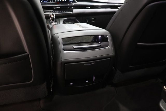 2024 Cadillac Escalade ESV Sport - Photo 31