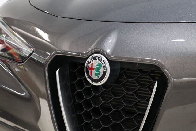 2023 Alfa Romeo Stelvio Ti - Photo 10
