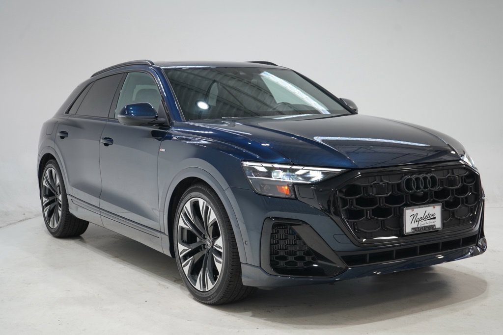  Audi Q8