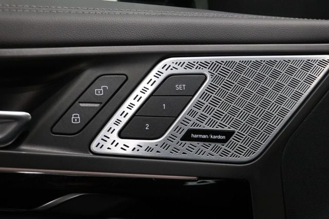 2023 BMW X1 28i - Photo 19