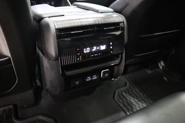 2024 Jeep Wagoneer Series III - Photo 36