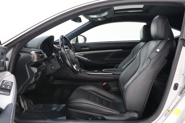 2016 Lexus RC 200t - Photo 17
