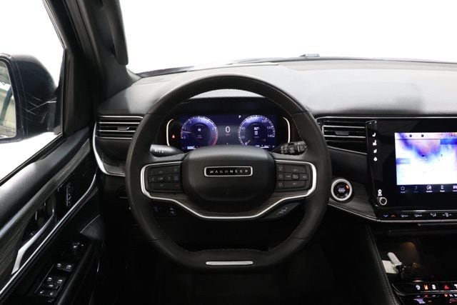 2024 Jeep Wagoneer Series III - Photo 12