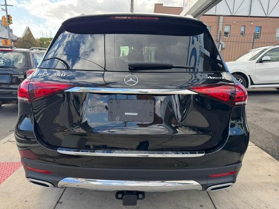 2023 Mercedes Benz GLE 350 4MATIC photo 4