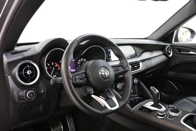 2023 Alfa Romeo Stelvio Ti - Photo 13