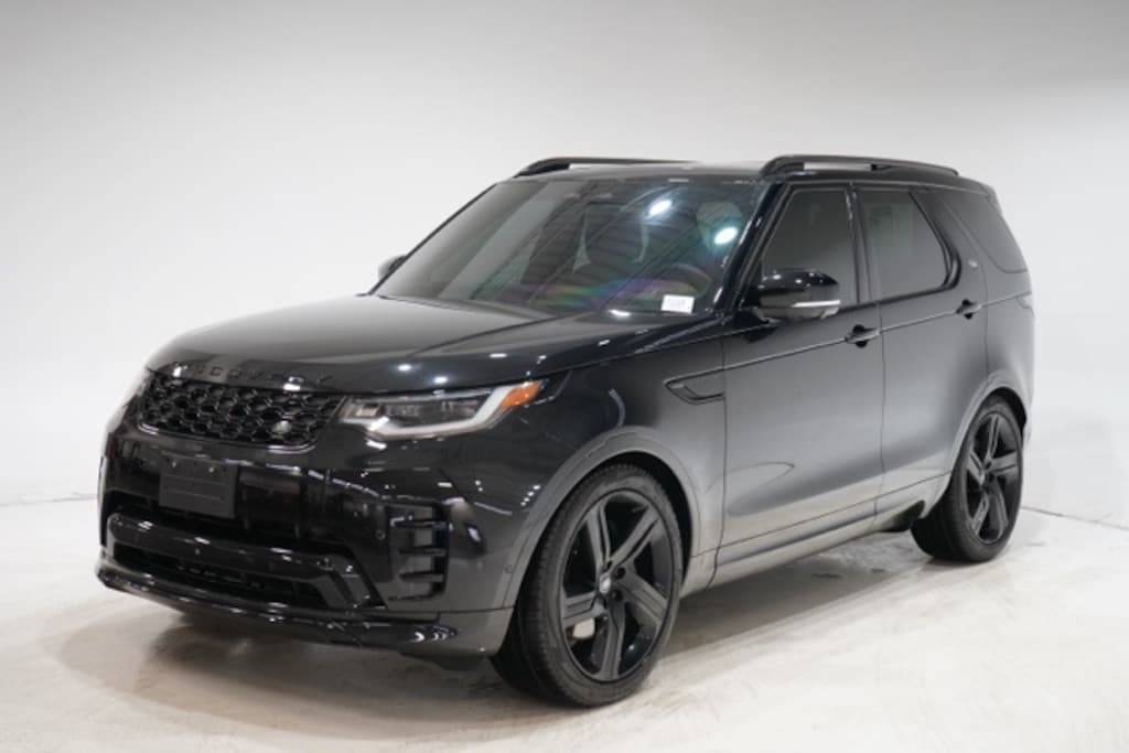 Used 2024 Land Rover Discovery Dynamic SE SUV