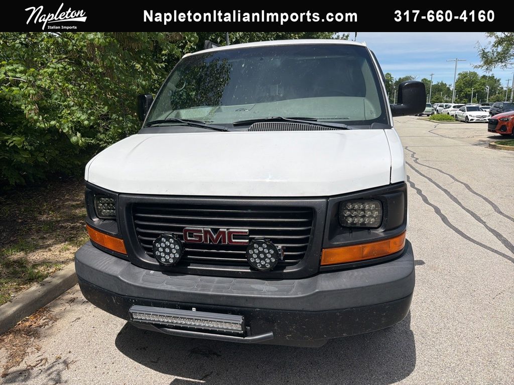 2015 GMC Savana 2500 Cargo Van's photo