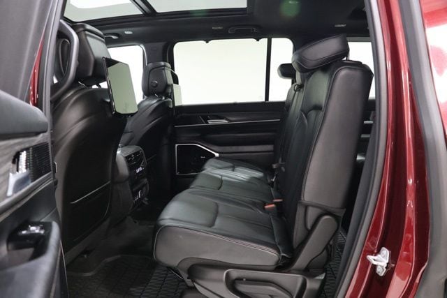 2024 Jeep Wagoneer Series III - Photo 34