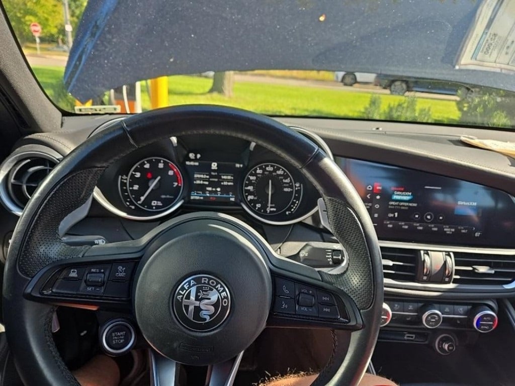 2022 Alfa Romeo Giulia Ti - VELOCE photo 3
