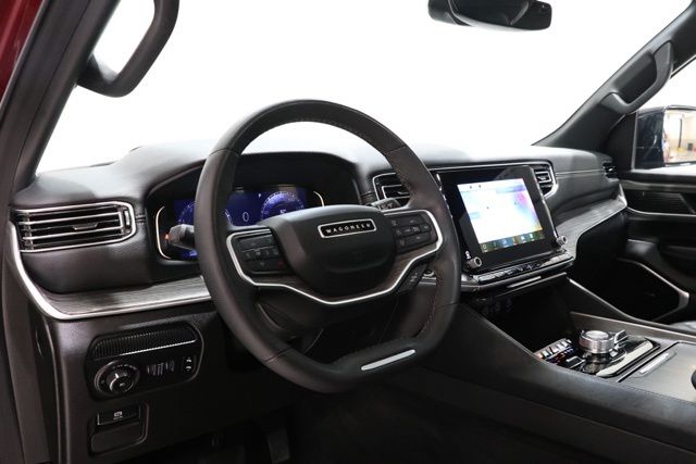 2024 Jeep Wagoneer Series III - Photo 14