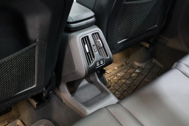 2023 BMW X1 28i - Photo 35