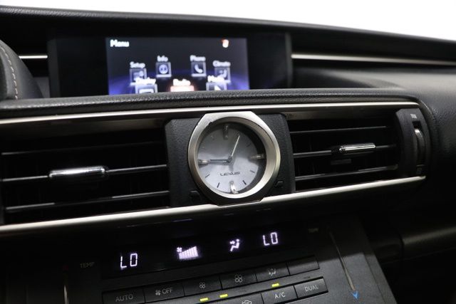 2016 Lexus RC 200t - Photo 29