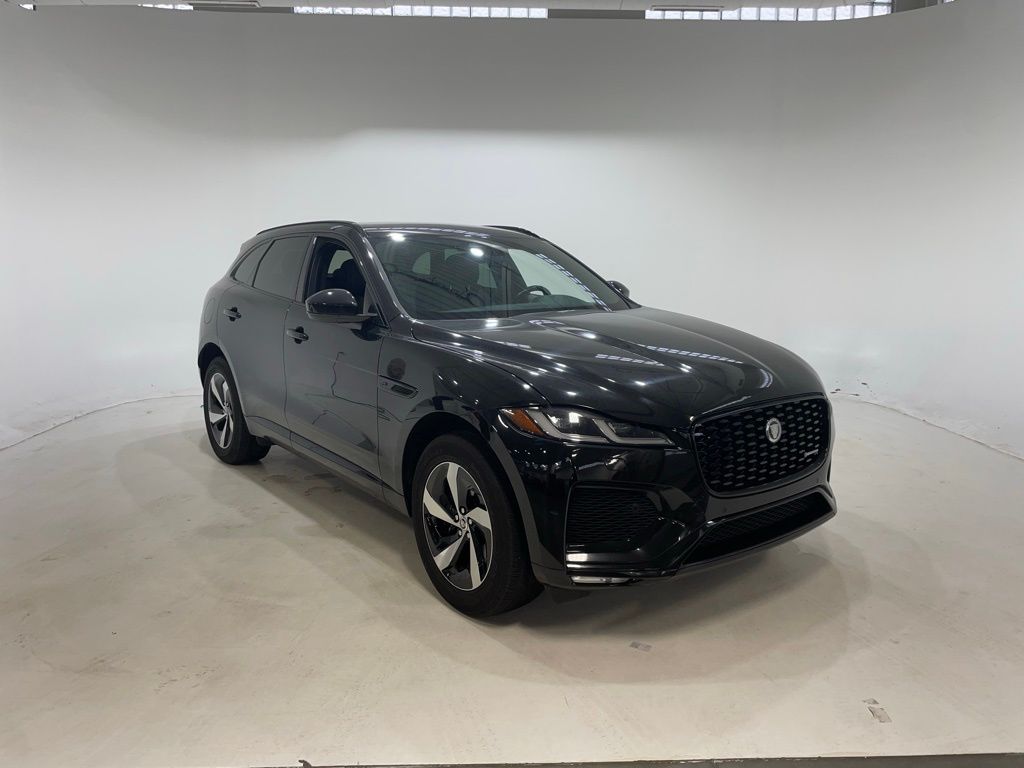 2024 Jaguar F-PACE P250 R-Dynamic S's photo