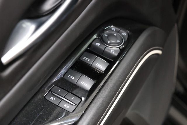 2024 Cadillac Escalade ESV Sport - Photo 17