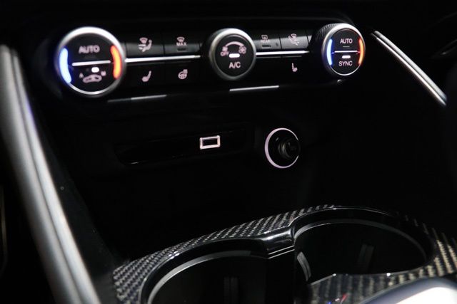 2023 Alfa Romeo Giulia Quadrifoglio - Photo 29