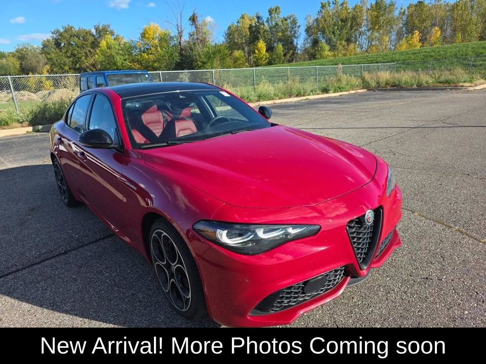 2024 Alfa Romeo Giulia Veloce Sedan