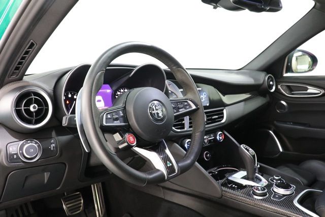 2023 Alfa Romeo Giulia Quadrifoglio - Photo 14