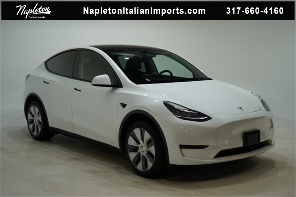 2023 Tesla Model Y Long Range's photo