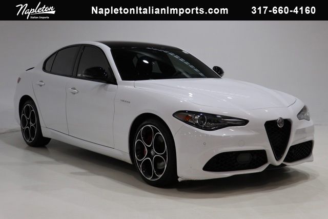 2023 Alfa Romeo Giulia Veloce AWD's photo