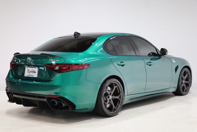 2023 Alfa Romeo Giulia Quadrifoglio - Photo 7