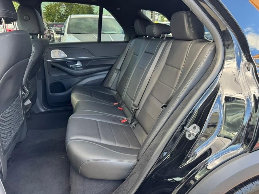 2023 Mercedes Benz GLE 350 4MATIC photo 3