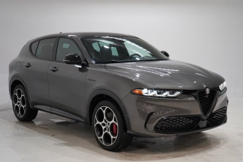 Used 2024 Alfa Romeo Tonale Veloce SUV