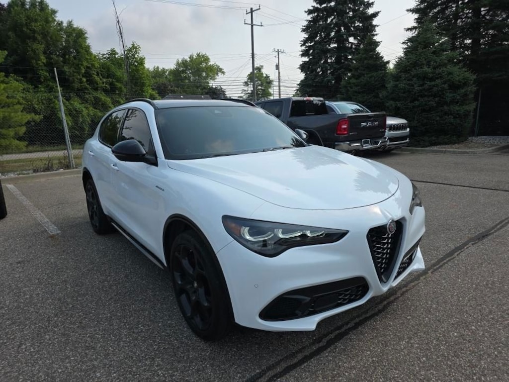 Used 2024 Alfa Romeo Stelvio Ti SUV