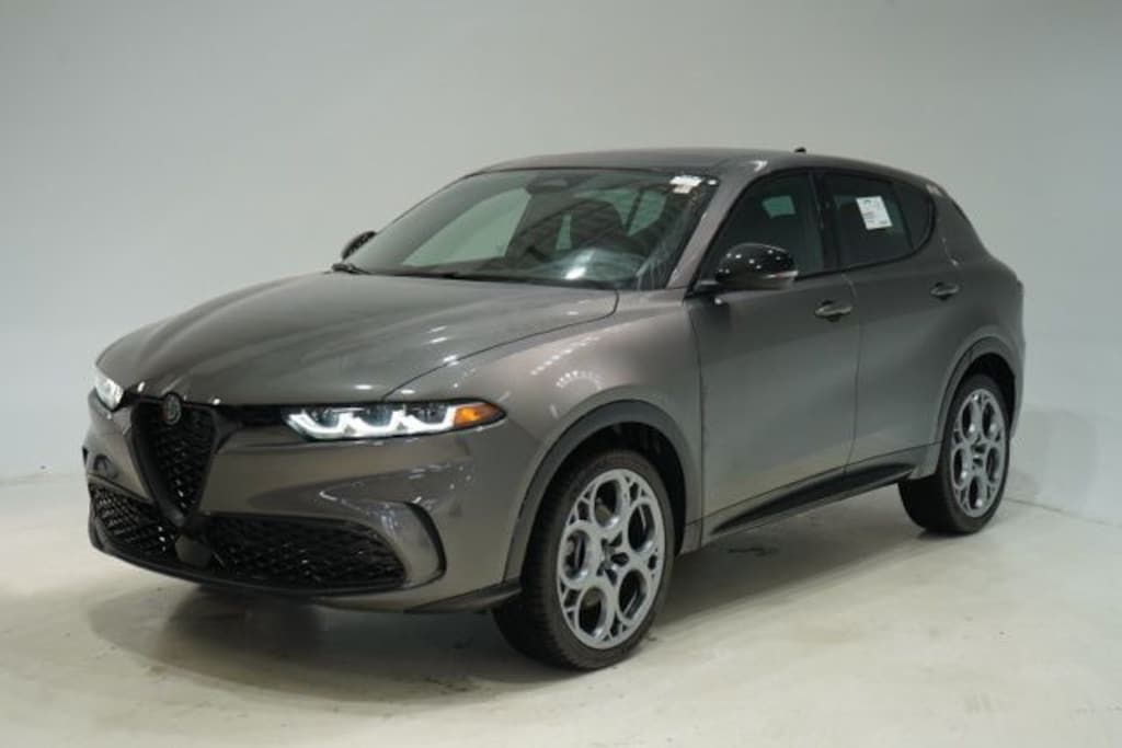 New 2025 Alfa Romeo Tonale AWD Sport Utility