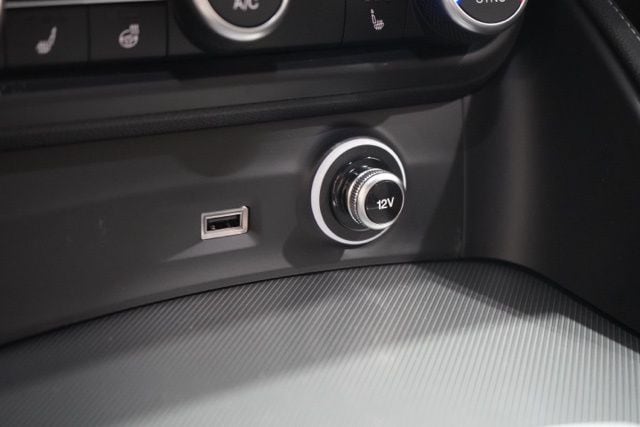 2025 Alfa Romeo Stelvio Base - Photo 26