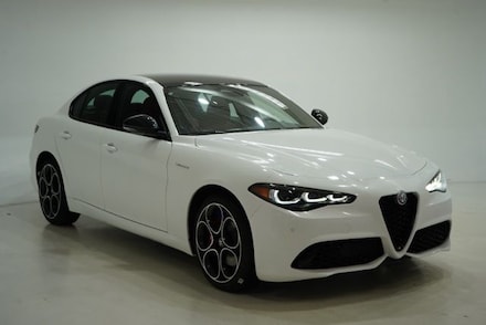 2026 Alfa Romeo Giulia AWD Sedan
