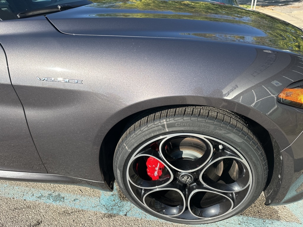 New 2025 Alfa Romeo Giulia AWD Sedan