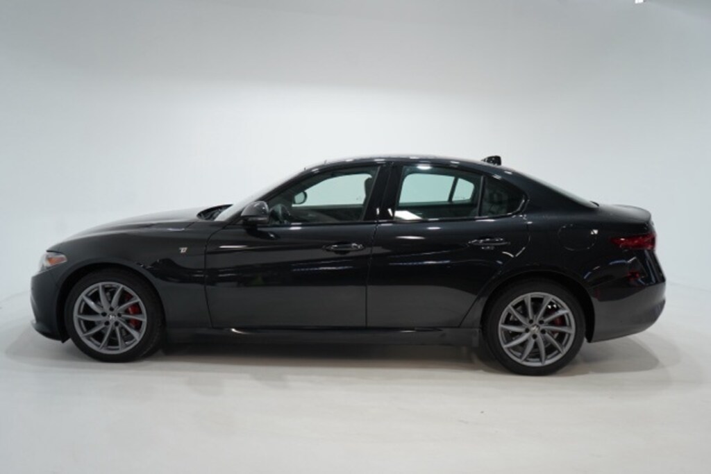 Used 2022 Alfa Romeo Giulia Ti Sedan