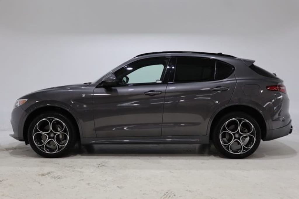 Used 2023 Alfa Romeo Stelvio Ti SUV