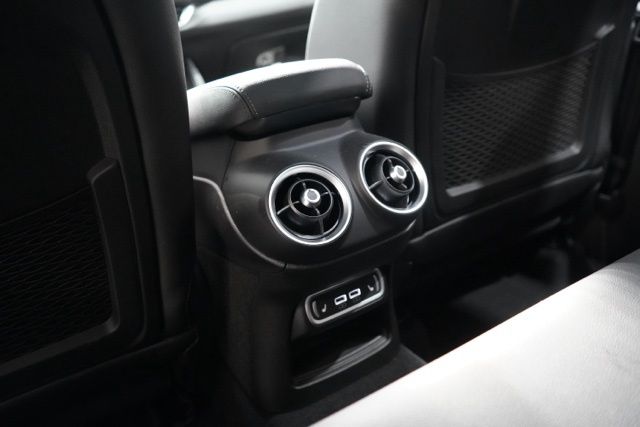 2025 Alfa Romeo Stelvio Base - Photo 28