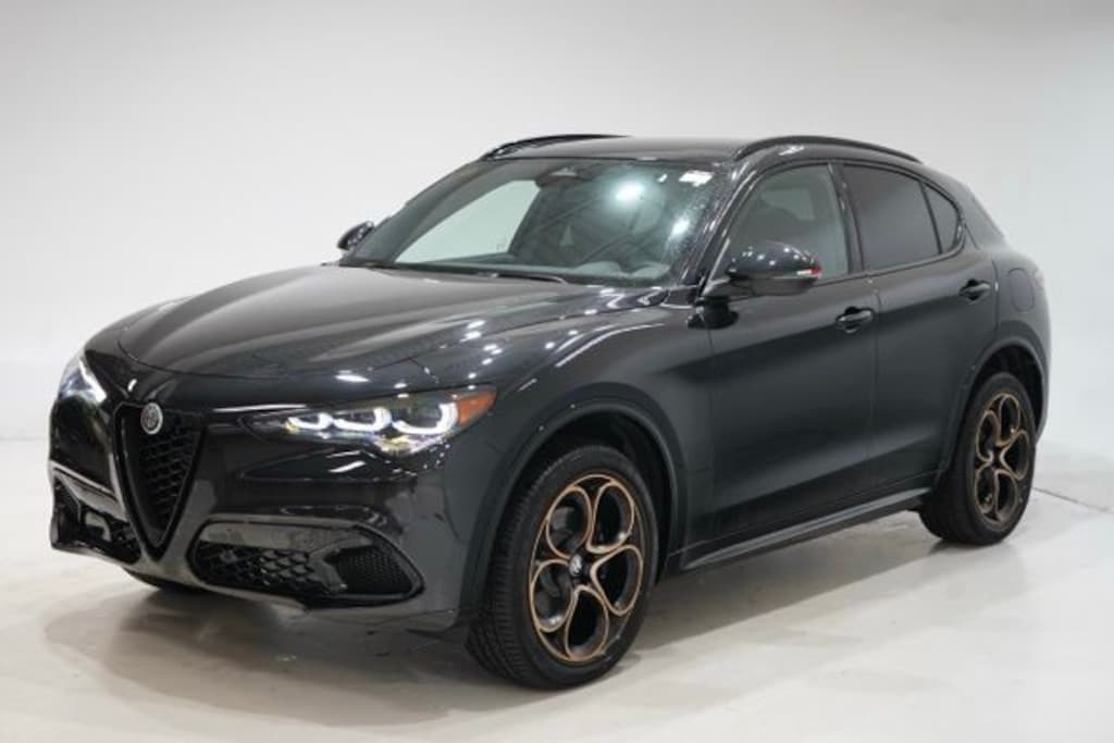 New 2025 Alfa Romeo Stelvio INTENSA AWD Sport Utility