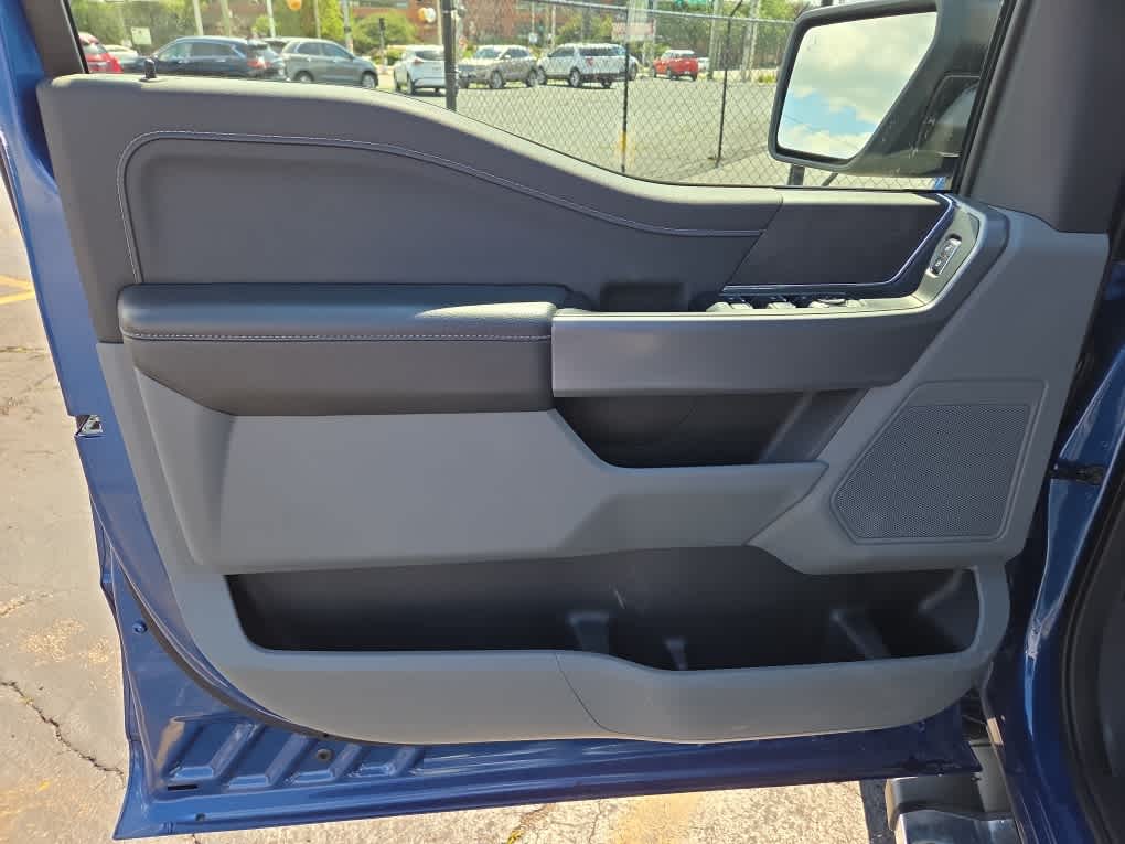 2025 Ford F-150 XLT - Photo 17