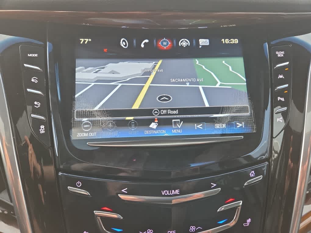 2018 Cadillac Escalade Premium Luxury - Photo 31