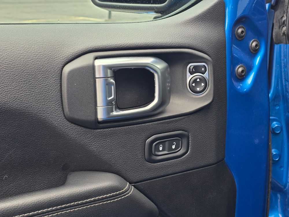 2023 Jeep Wrangler 4-Door Sahara - Photo 16