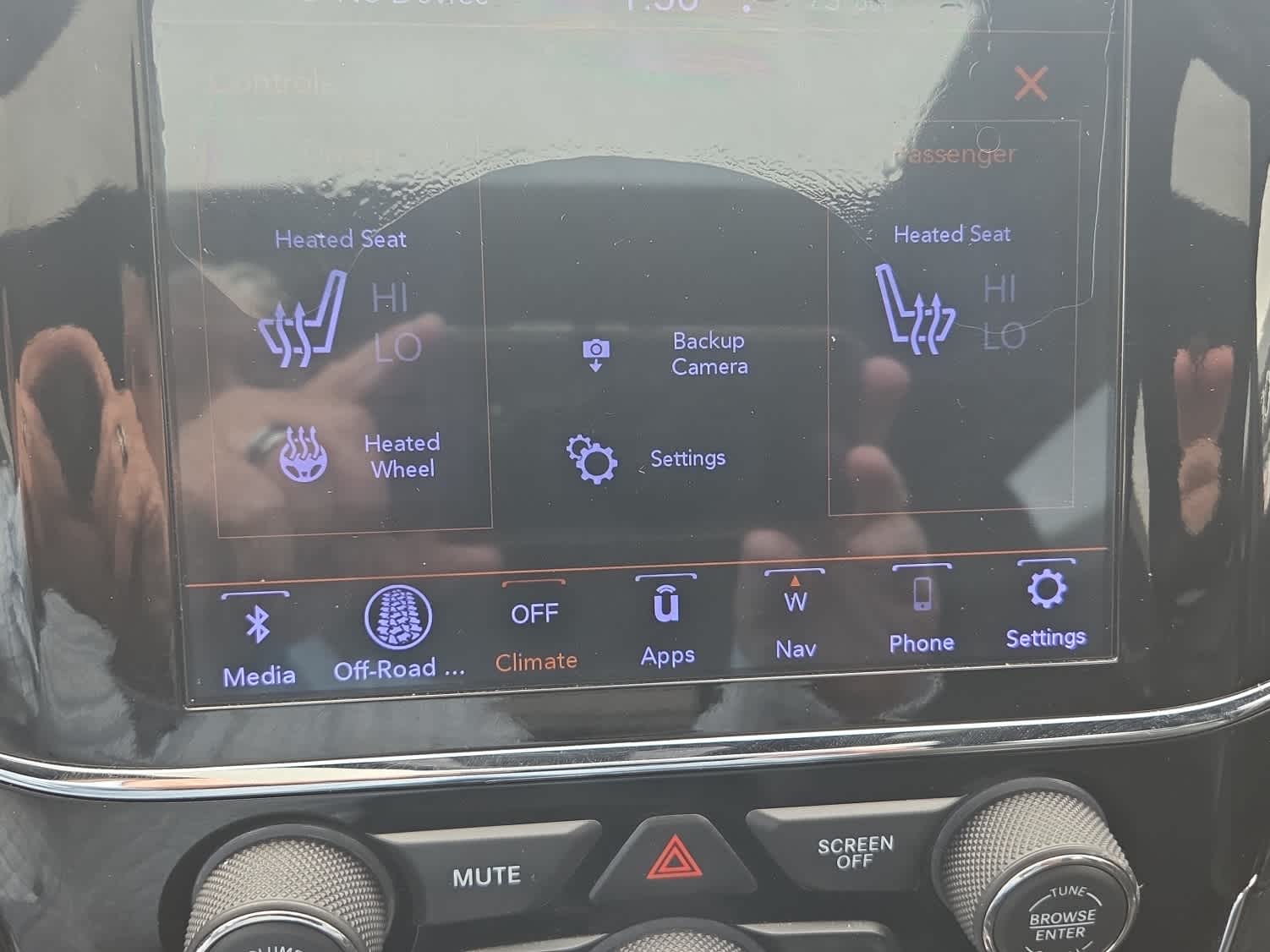 2020 Jeep Grand Cherokee Altitude - Photo 21
