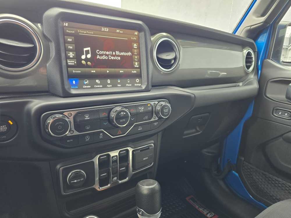 2023 Jeep Wrangler 4-Door Sahara - Photo 19