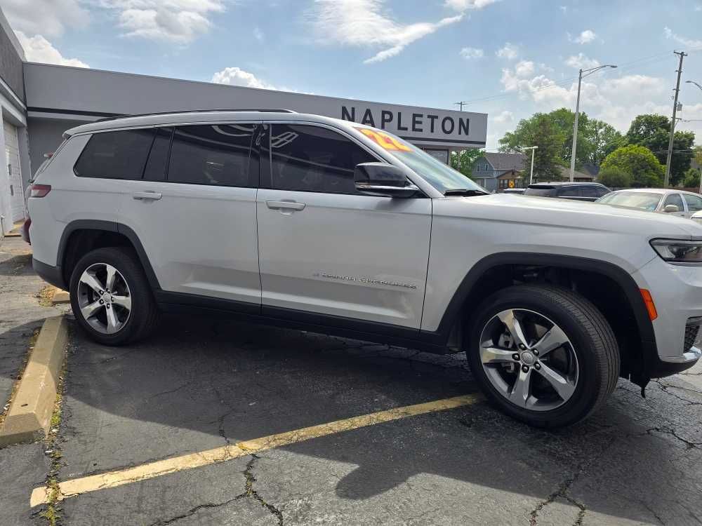 2022 Jeep Grand Cherokee Limited photo 4