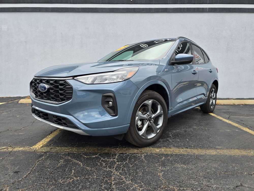 2023 Ford Escape ST-Line Select's photo