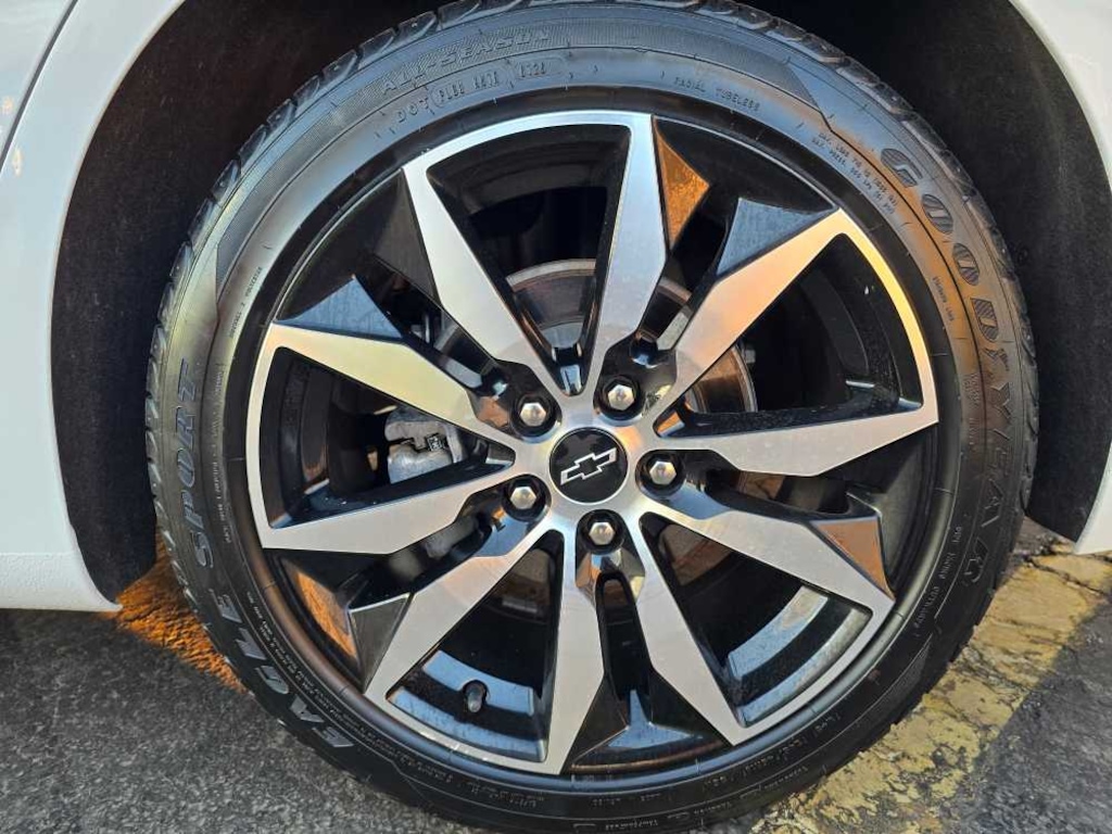 Used 2022 Chevrolet Malibu RS Sdn