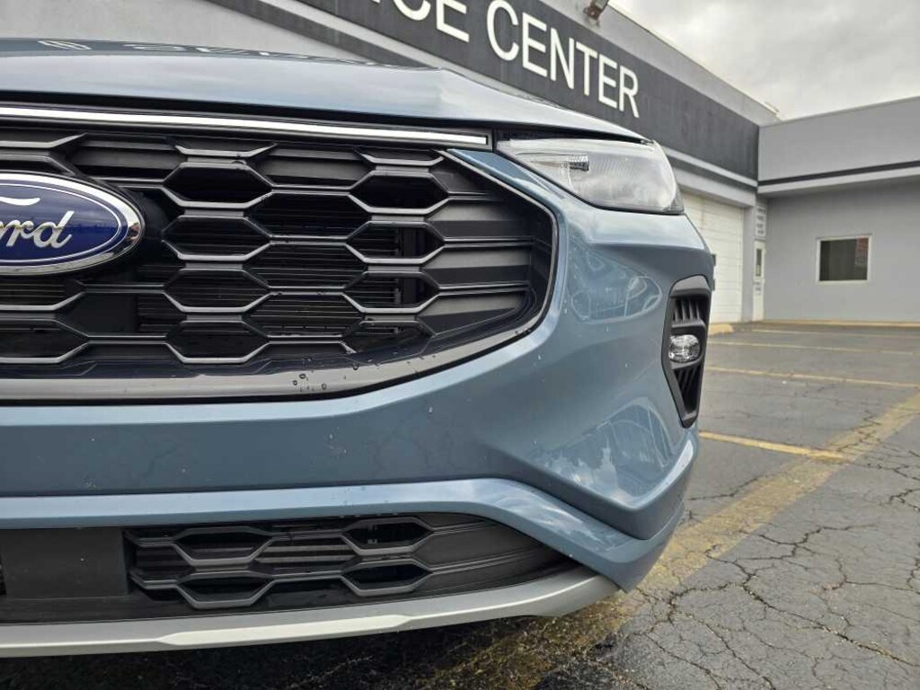 Used 2023 Ford Escape ST-Line Select AWD