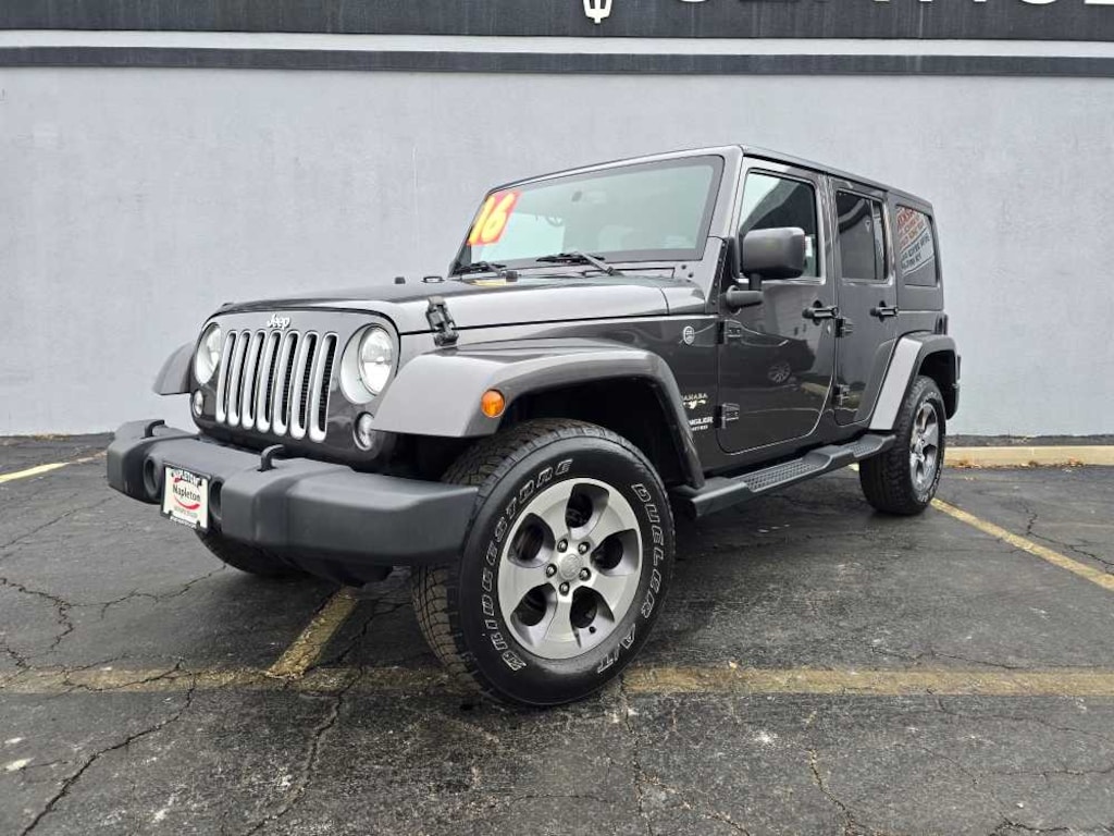 Used 2016 Jeep Wrangler Unlimited Sahara 4WD
