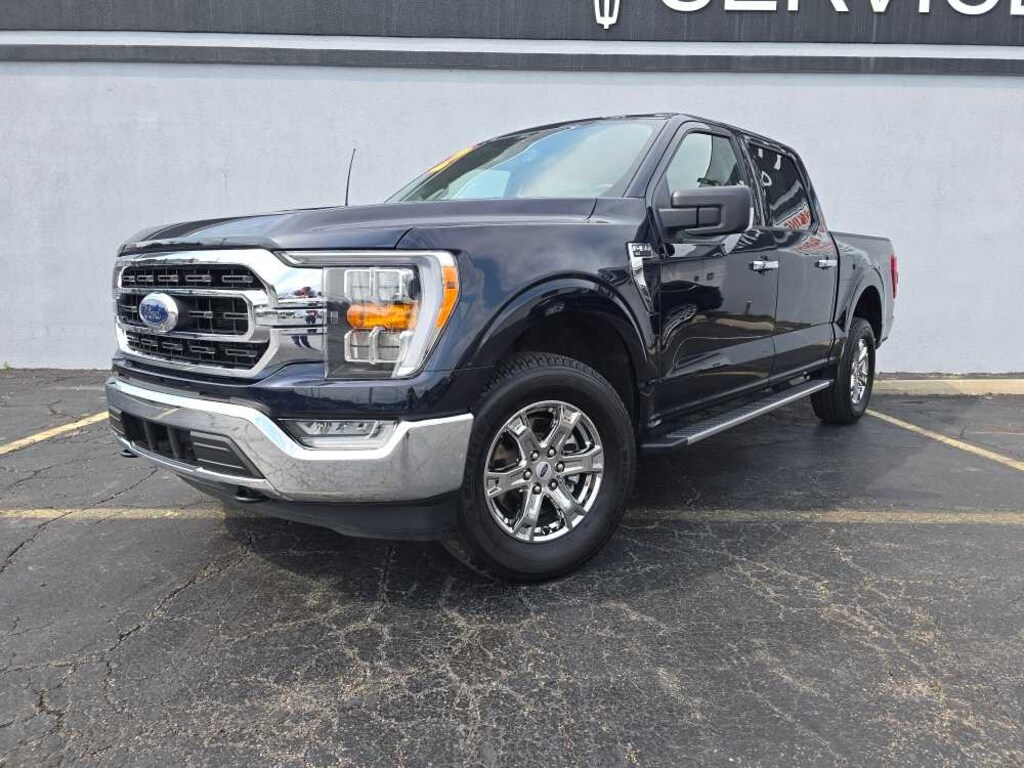 Used 2022 Ford F-150 XLT 4WD Supercrew 5.5 Box 4WD SuperCrew 5.5 Box