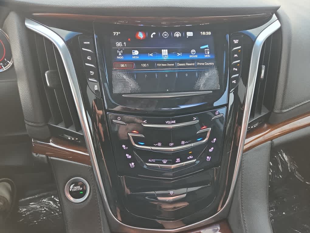 2018 Cadillac Escalade Premium Luxury - Photo 29