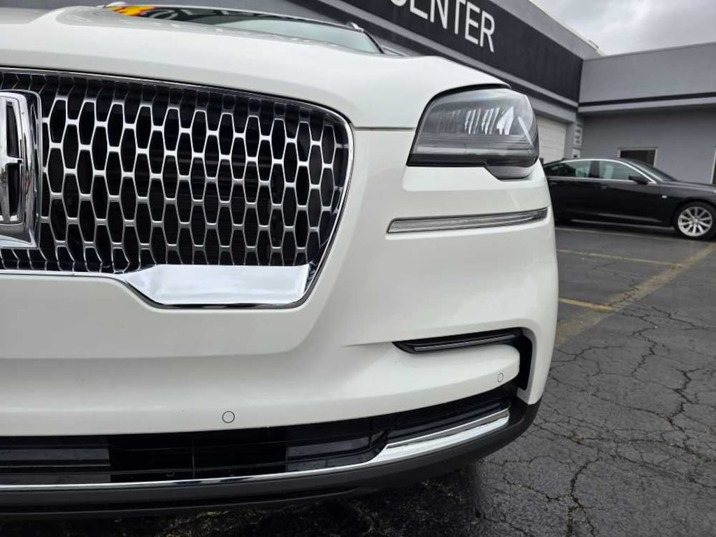Used 2023 Lincoln Aviator Standard AWD